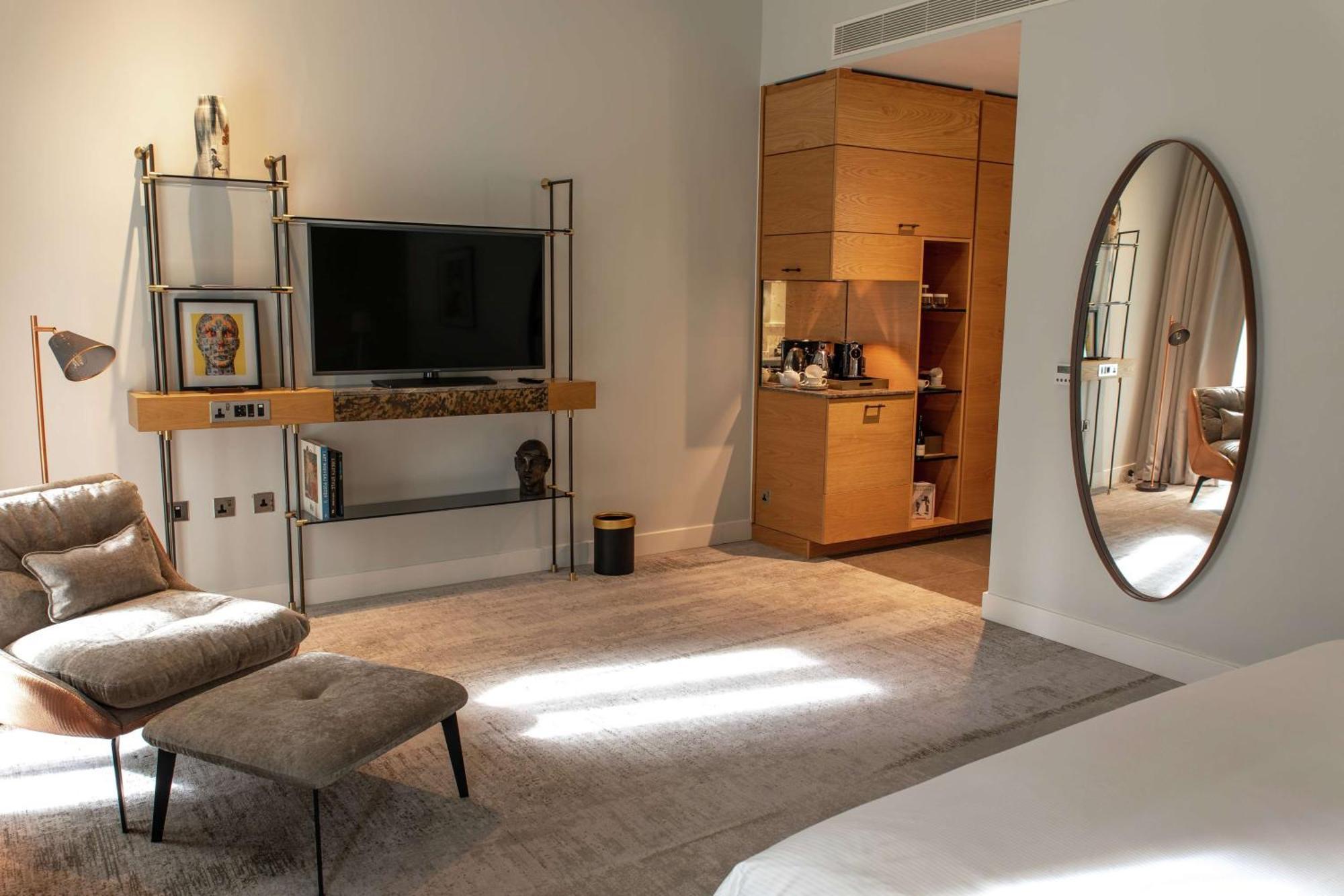 Hotel Lincoln Plaza London, Curio Collection By Hilton Londen